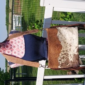 Native Dahlia Genuine Leather Bag..NWT